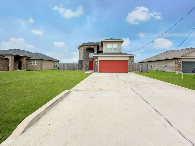 Building Photo - 727 Rd 5105