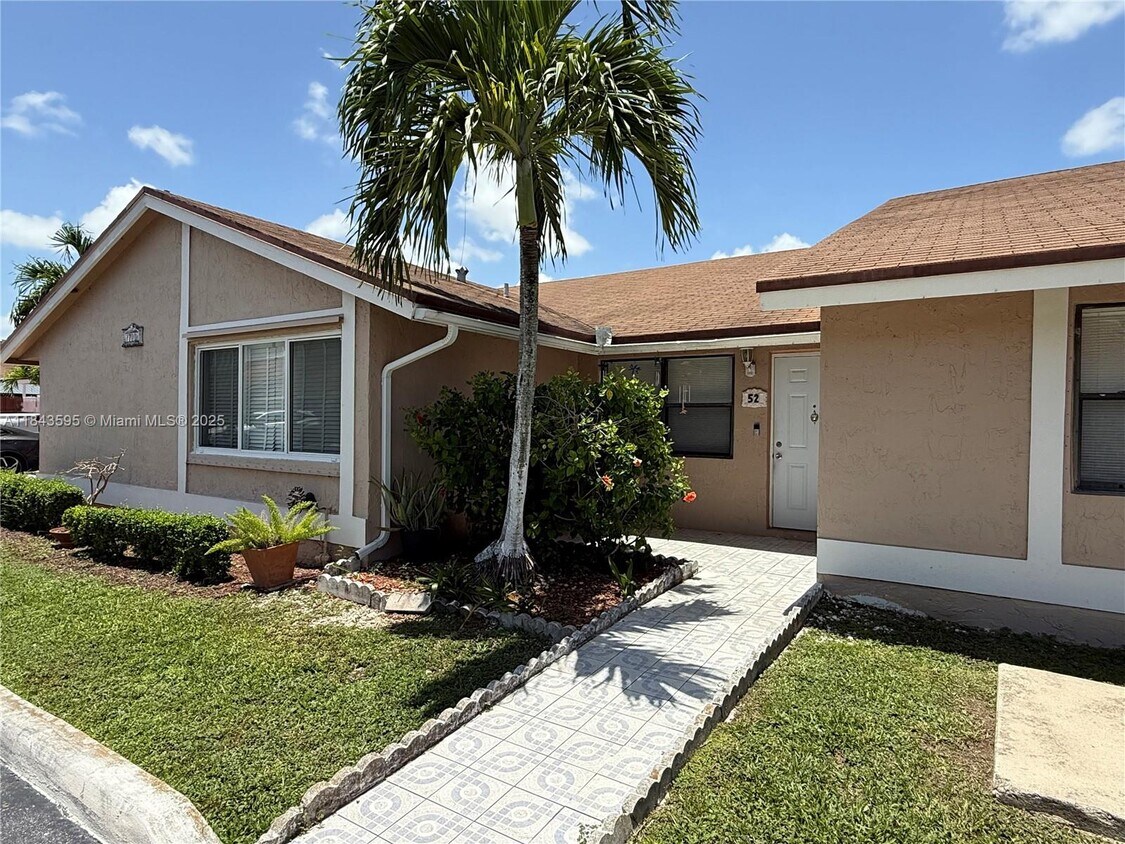 Foto principal - 7700 SW 155th Pl