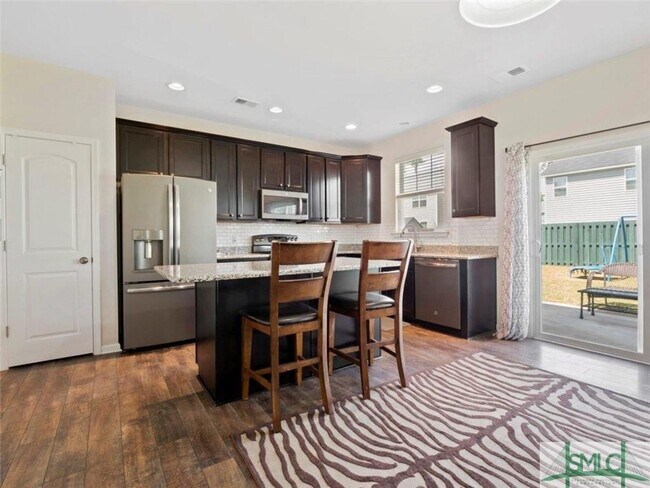 Foto del edificio - Creekside Home