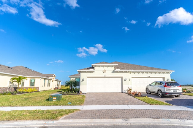 Building Photo - 1714 Velky Ln