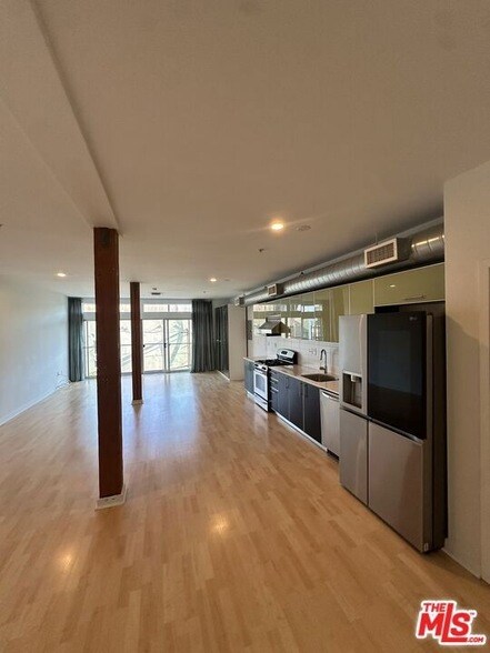 Foto del edificio - 4215 Glencoe Ave