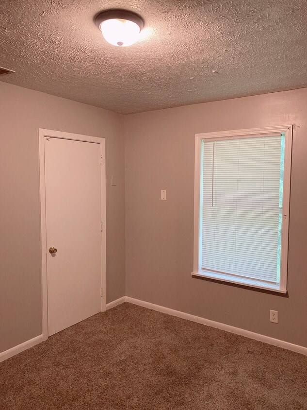 1200 Louisville St, Starkville, MS 39759 Apartments in Starkville, MS