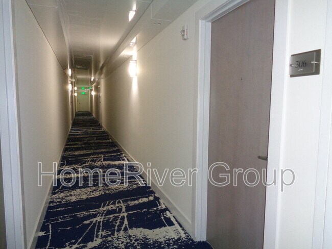 Foto del edificio - 340 Sunset Dr