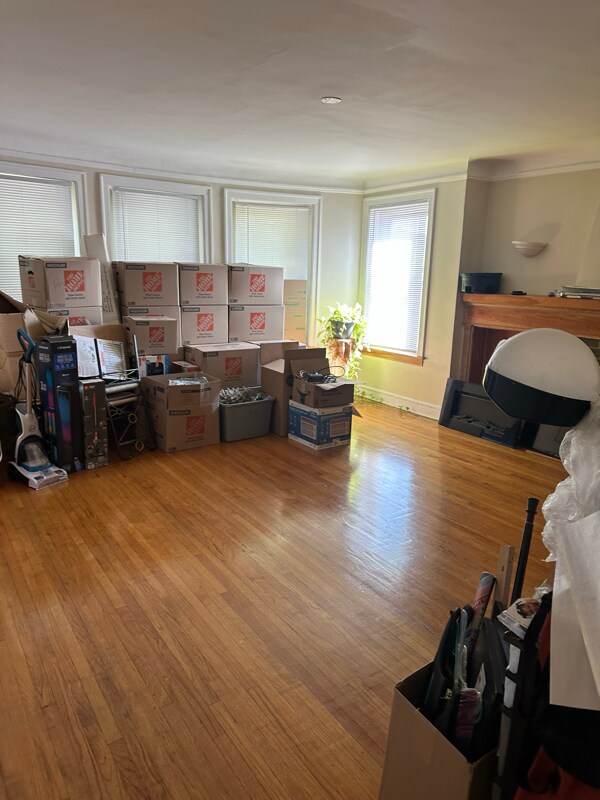 Photo - 8328 S Ingleside Ave Apartment