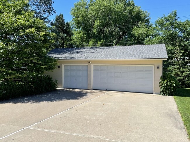 Foto del edificio - 6806 W 24th St