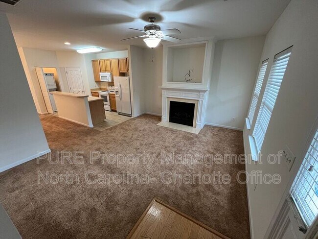 Foto del edificio - 1073 Constitution Park Blvd