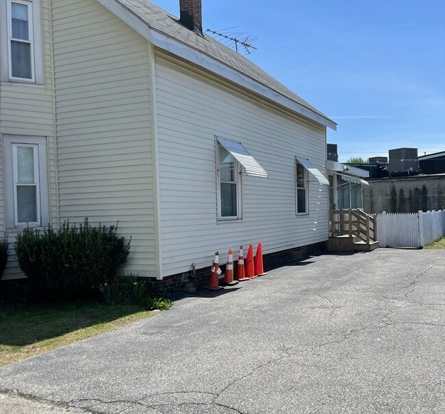 Building Photo - 15 Green St