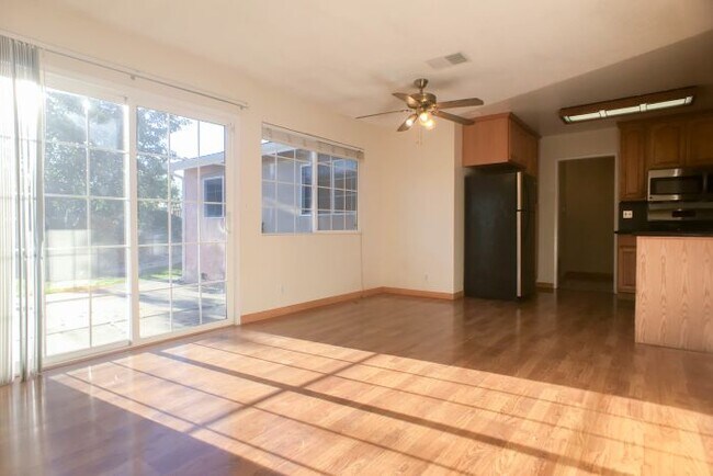Building Photo - 110 Millhaven Pl
