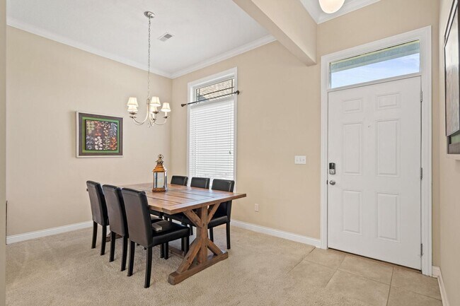 Foto del edificio - One Level Living - Single Family Home in Bay Hills Subdivision 3BD/2BA