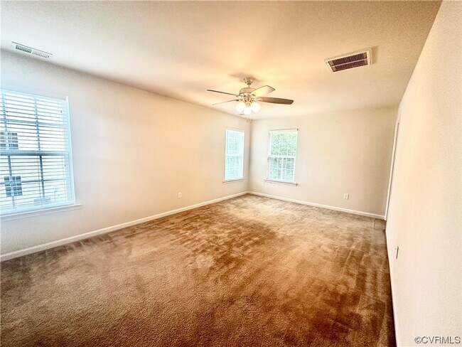 Building Photo - 6231 Regal Crest Dr