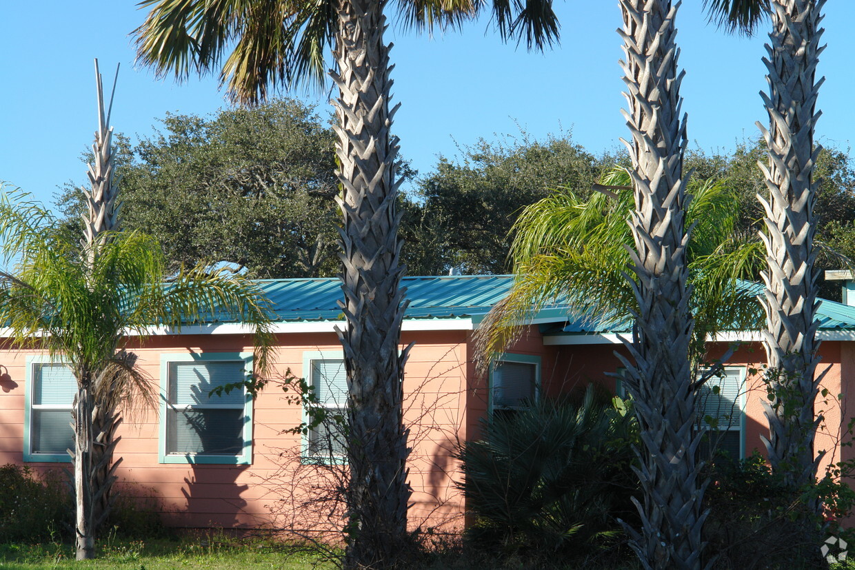 Building Photo - 200 Palmetto Ave