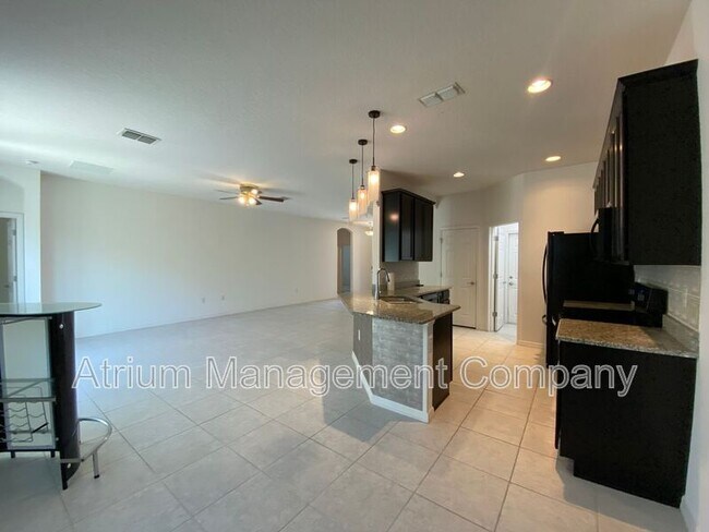 Building Photo - 769 Star Magnolia Dr