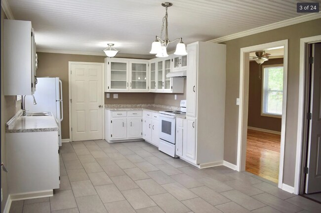 Foto del edificio - 442 Appleton Dr