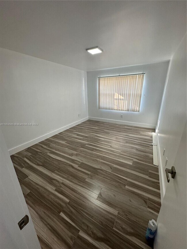 Foto del edificio - 12219 SW 24th Terrace