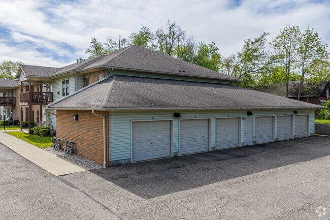 Building Photo - 3742 Martindale Rd NE