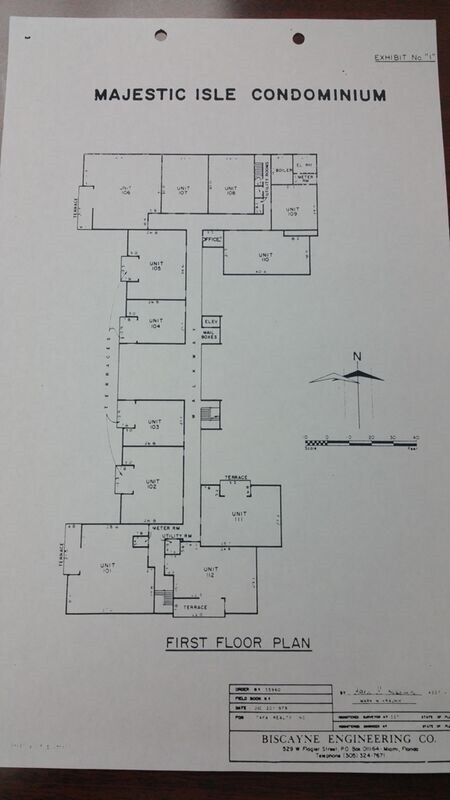 Primer piso - 7946 East Dr