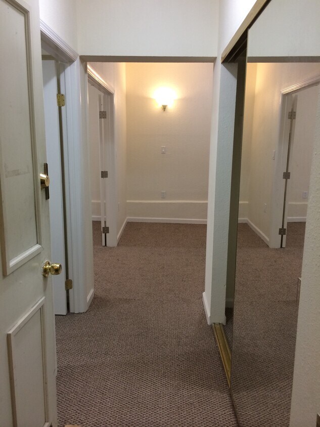Primary Photo - 2719 McAllister St