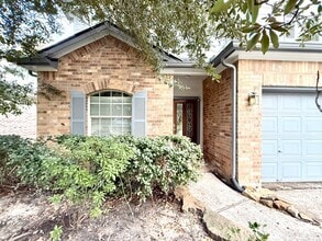 Building Photo - 142 E Spindle Tree Cir