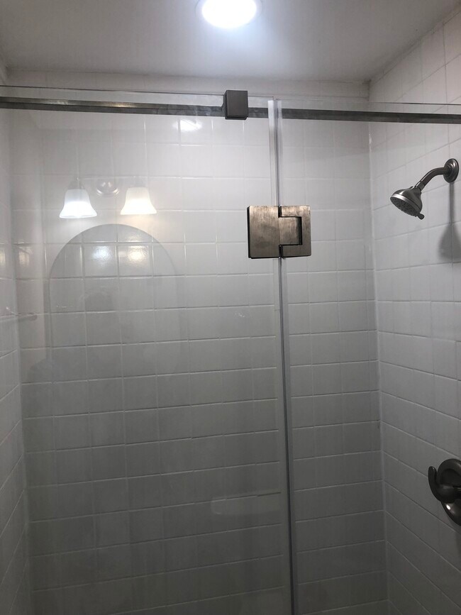 Foto del edificio - 1538 W New York St