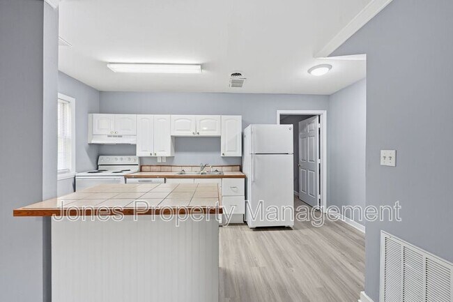 Foto del edificio - 324 N Key St