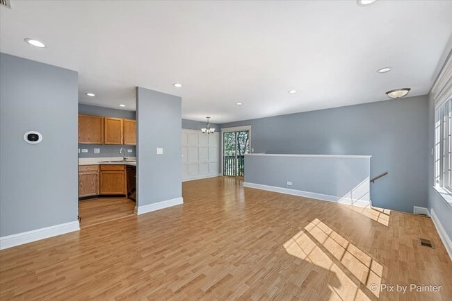 Building Photo - 313 Windsor Ct