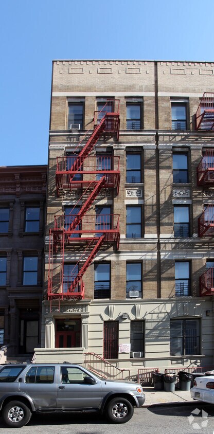 Building Photo - 73 W 118th St