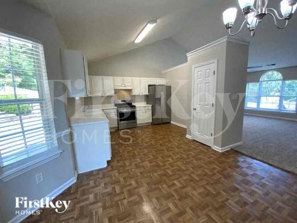 Foto del edificio - 1585 Heatherton Rd