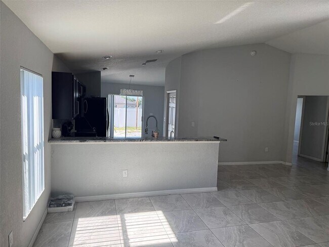 Foto del edificio - 2671 Sanderling St