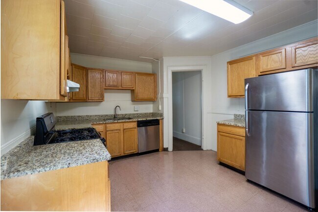 Photo - 126 Harvard Pl House