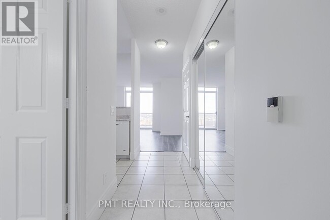 Photo du bâtiment - 700-P700 Humberwood Blvd