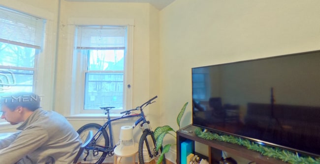 Building Photo - 22 Euston St