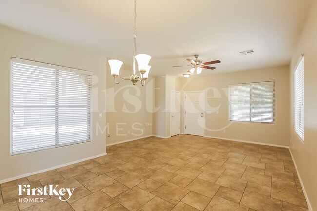 Foto del edificio - 1909 S Starling Dr