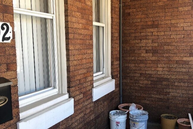 Porch - 2502 E Clearfield St