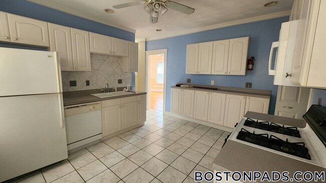 Foto del edificio - 18 Bigelow St