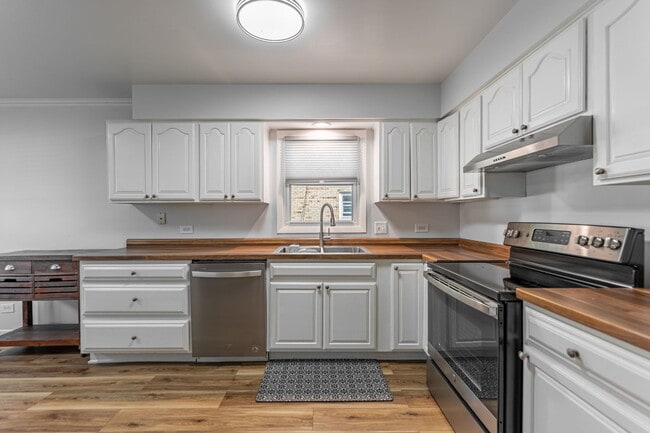 Foto del edificio - 1000 E Callero Cir