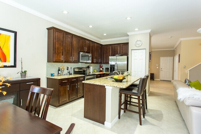Building Photo - 10426 Wellington Parc Dr