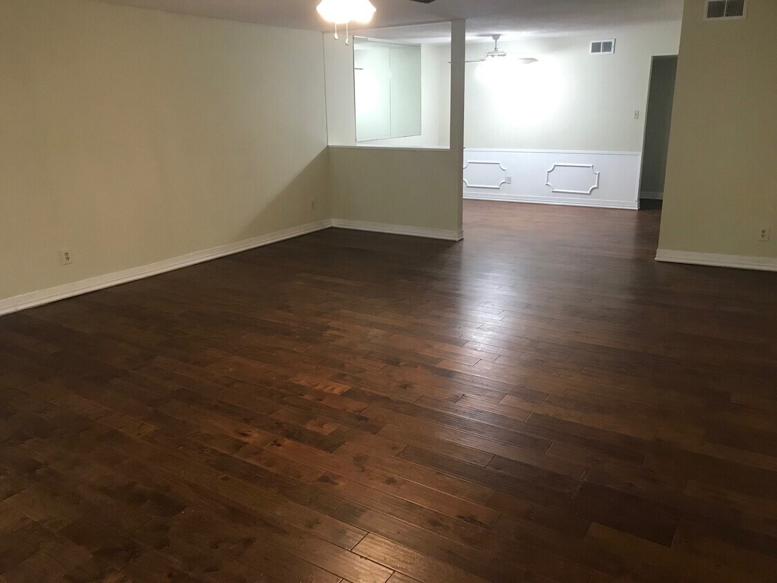 Foto principal - 12633 Memorial Dr