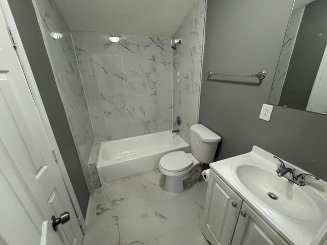 Building Photo - Birmingham/Southwest