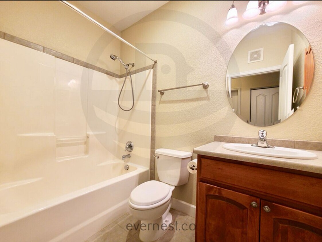Foto principal - 5775 29th St