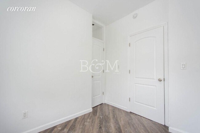 Foto del edificio - 41-40 40th St