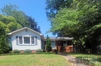 Building Photo - 1437 Springwood Ln