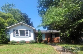 Building Photo - 1437 Springwood Ln