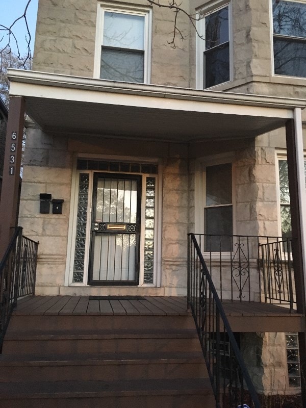 Building Photo - 6531 S Paulina St