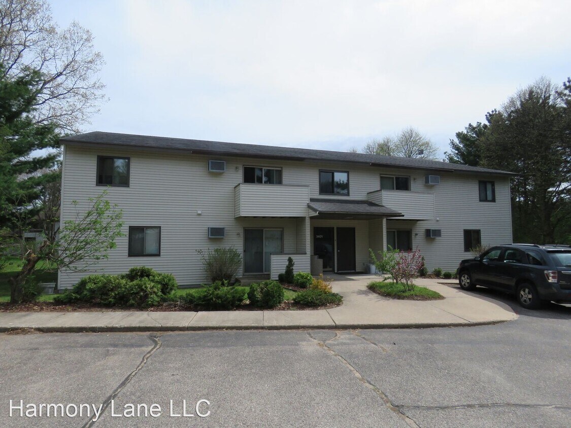 Primary Photo - 3401 Harmony Ln