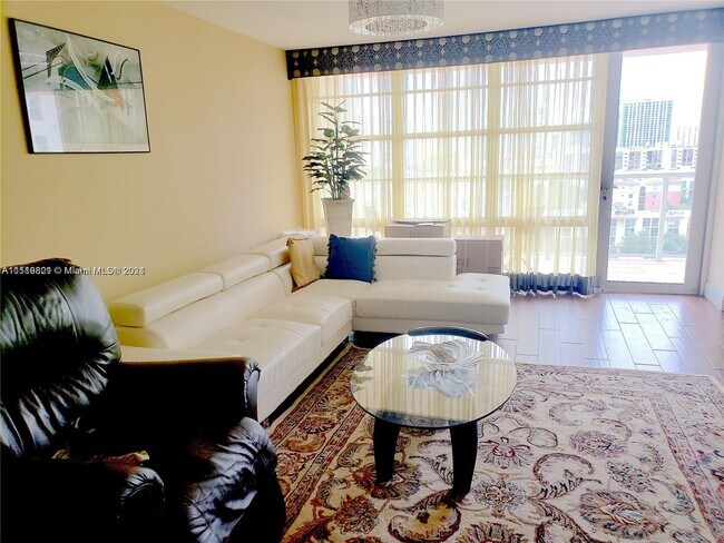 Foto del edificio - 230 174th St