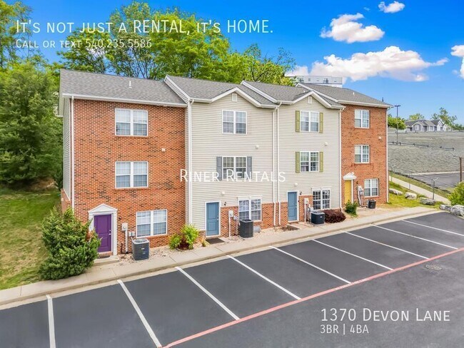 Foto del edificio - 1370 Devon Ln