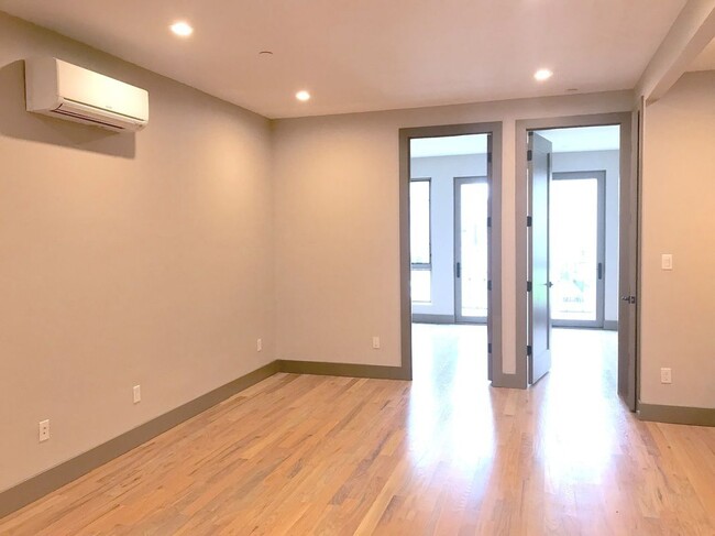 Building Photo - 1140 DeKalb Ave