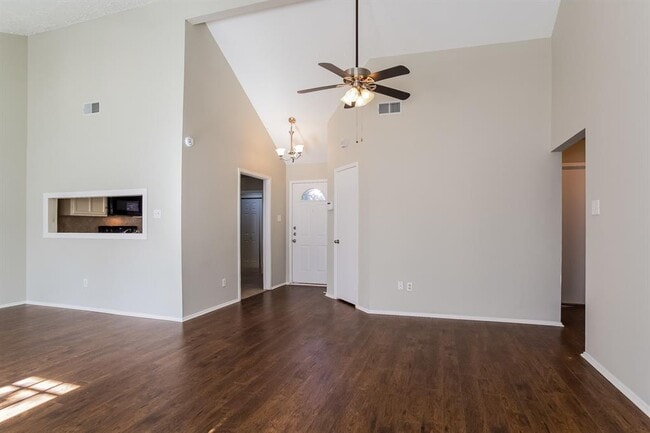 Building Photo - 4627 Whispering Rock Ln