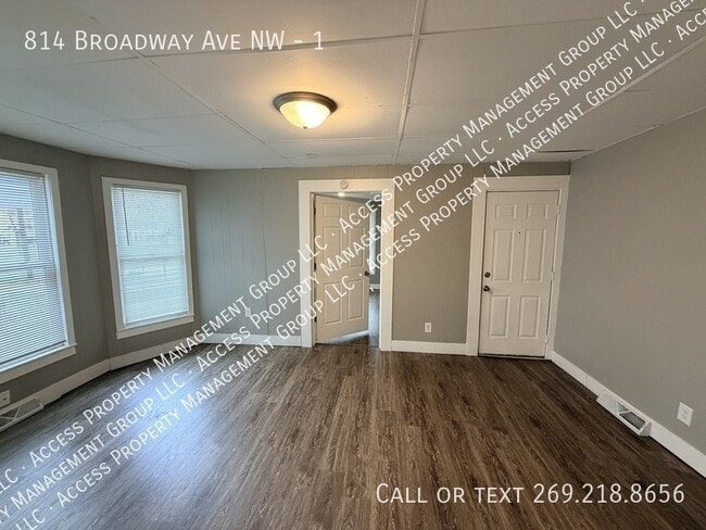 Building Photo - 814 Broadway Ave NW