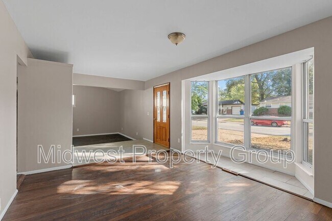 Foto del edificio - 615 Lynn Haven Ln